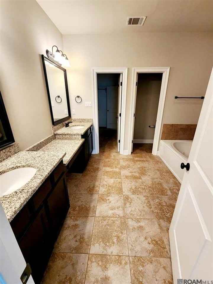 7132 Myrtle Bluff Dr - Photo 6 of 13