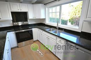209 Civic Center Dr - Photo 1 of 1