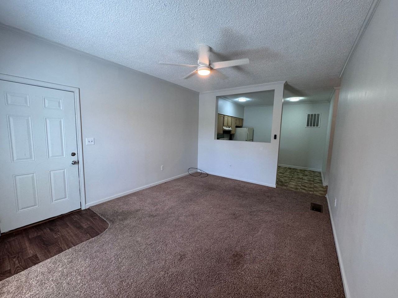130 Drivers Rd - Photo 4 of 17