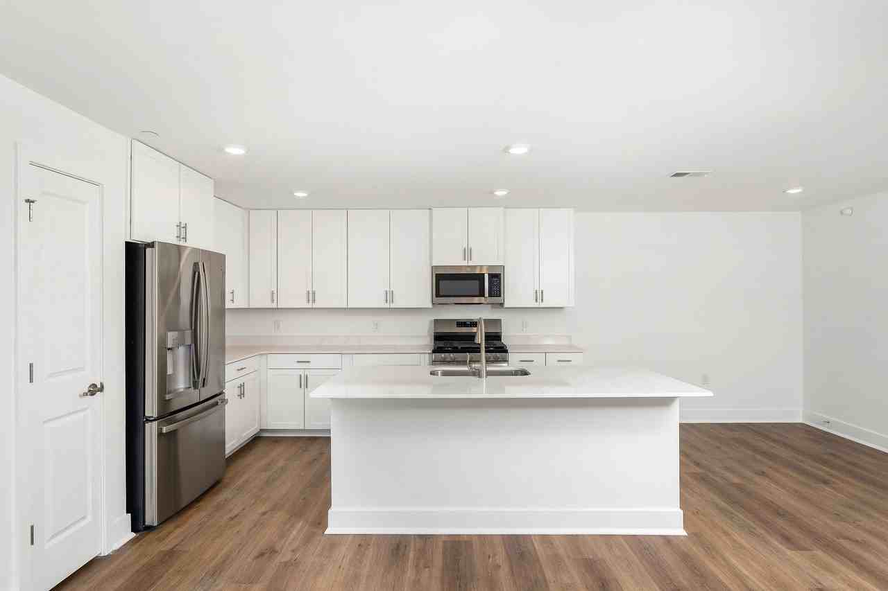 2301 2301 Jacob Francis Way - Photo 5 of 30