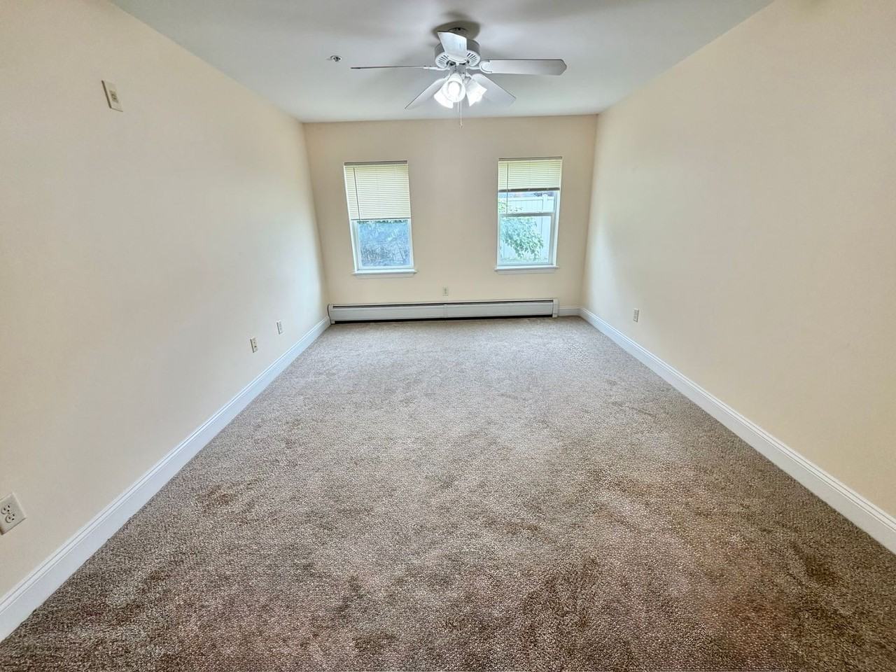 235 Pearl St - Photo 2 of 15