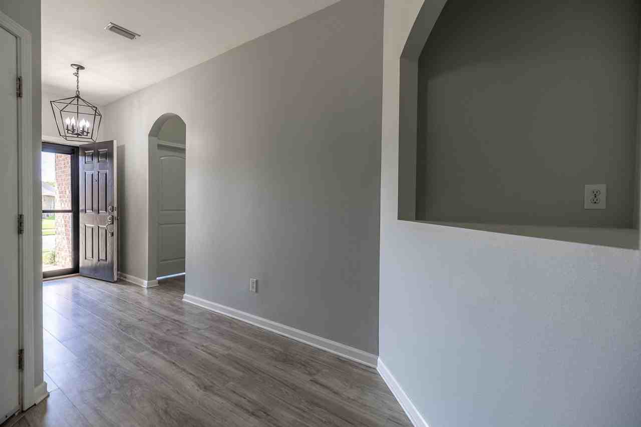 10190 Fionn Loop - Photo 2 of 19