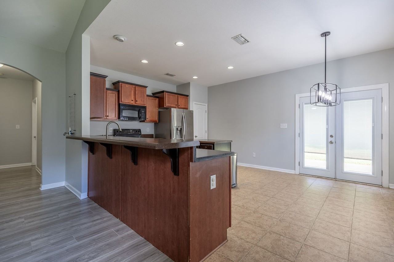 10190 Fionn Loop - Photo 6 of 19