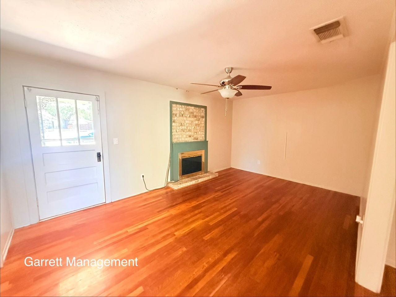 501 N Ridge St - Photo 3 of 11