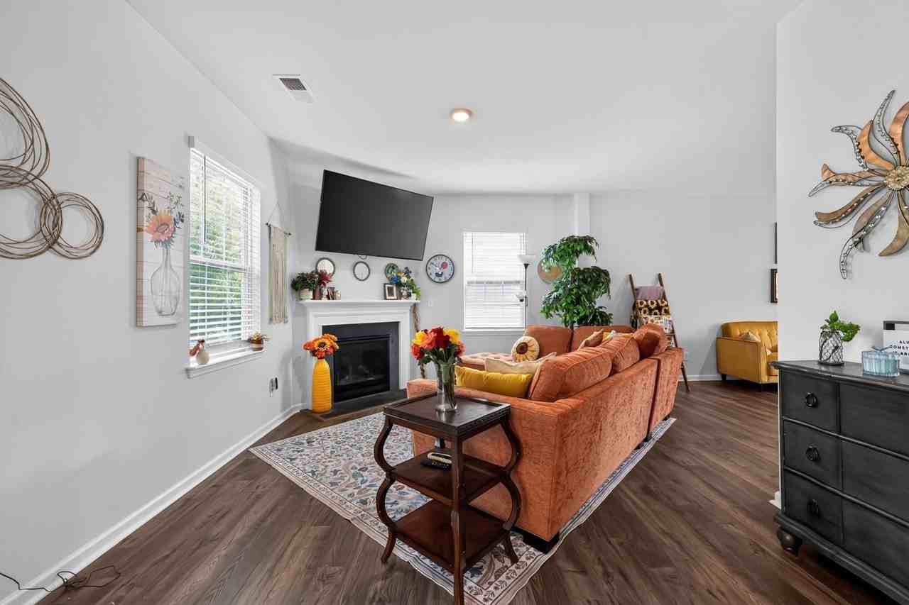 4127 Village Blvd Nw - Photo 2 of 25