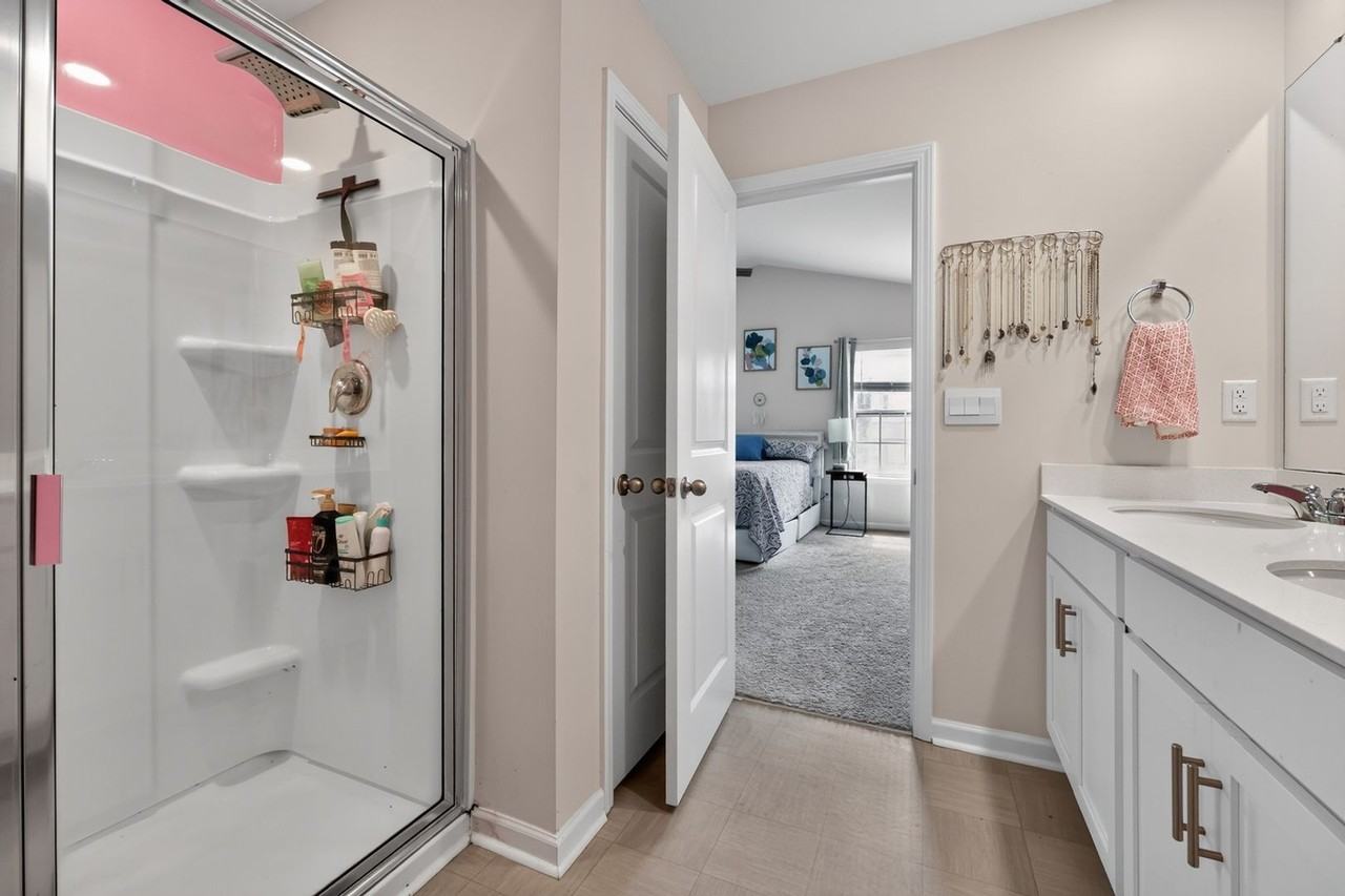 4127 Village Blvd Nw - Photo 5 of 25