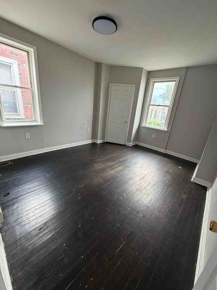 240 S 61st St - Photo 3 of 8