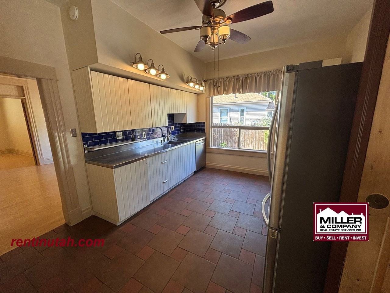 1133 E Milton Ave - Photo 5 of 14