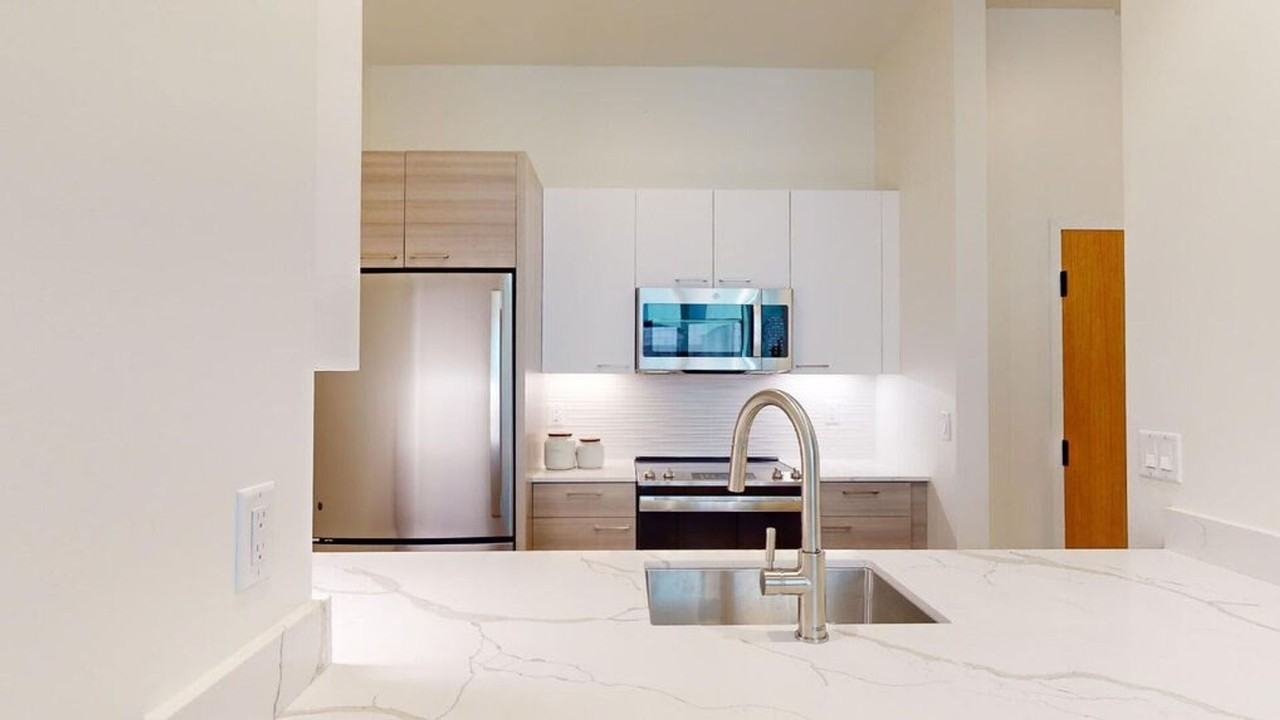 1079A Commonwealth Ave - Photo 6 of 15
