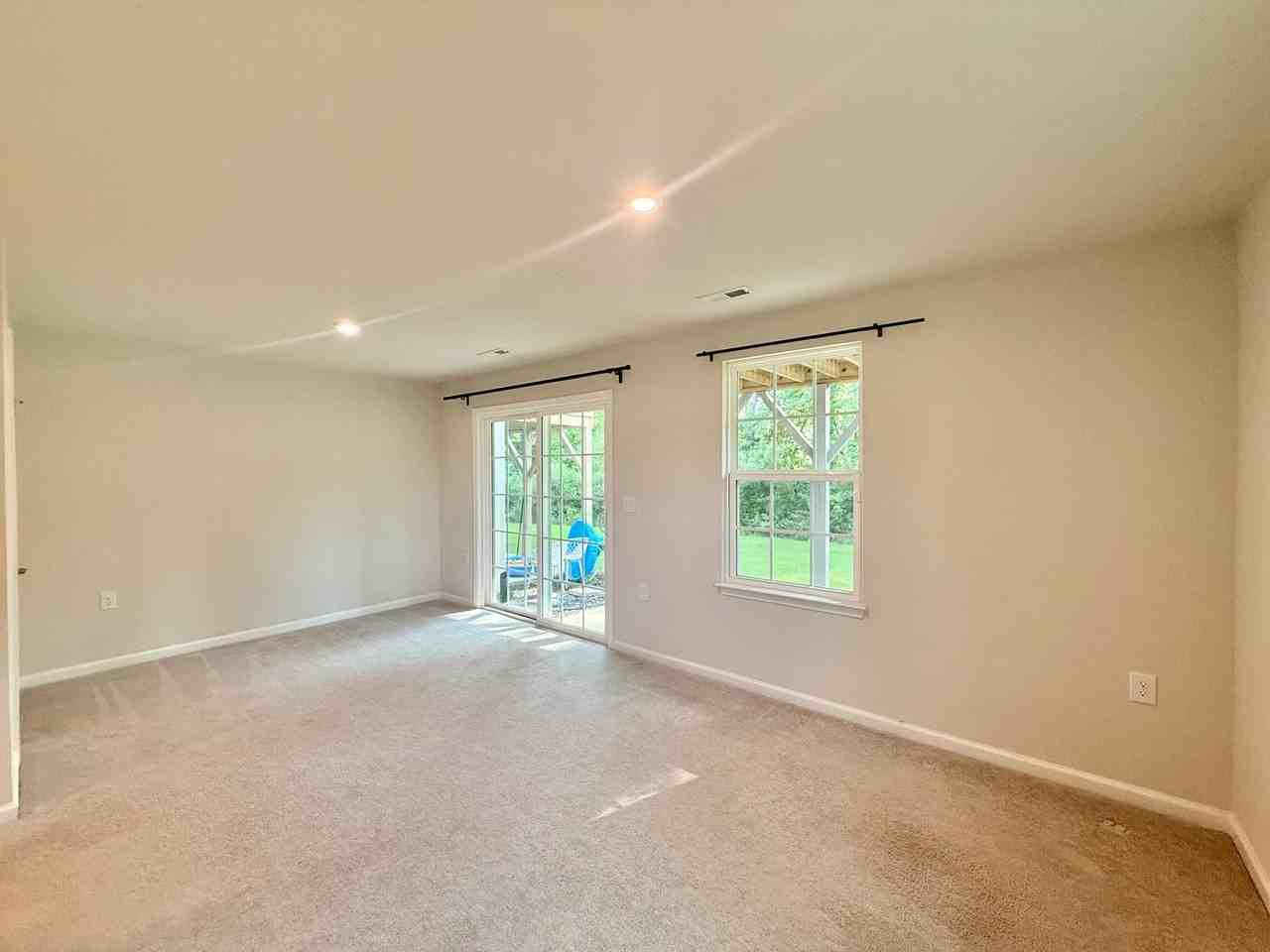 1130 Romeria Dr - Photo 3 of 24