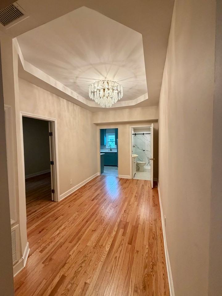 610 E Duffy St - Photo 4 of 22