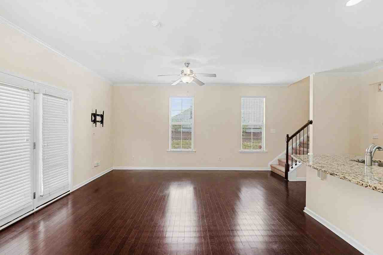 108 Bella Pl - Photo 6 of 18
