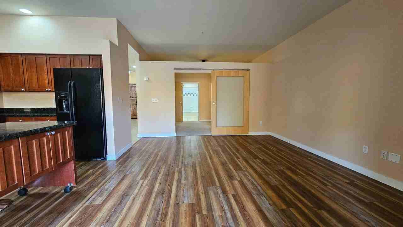 1057 W Century Dr #120 - Photo 5 of 14