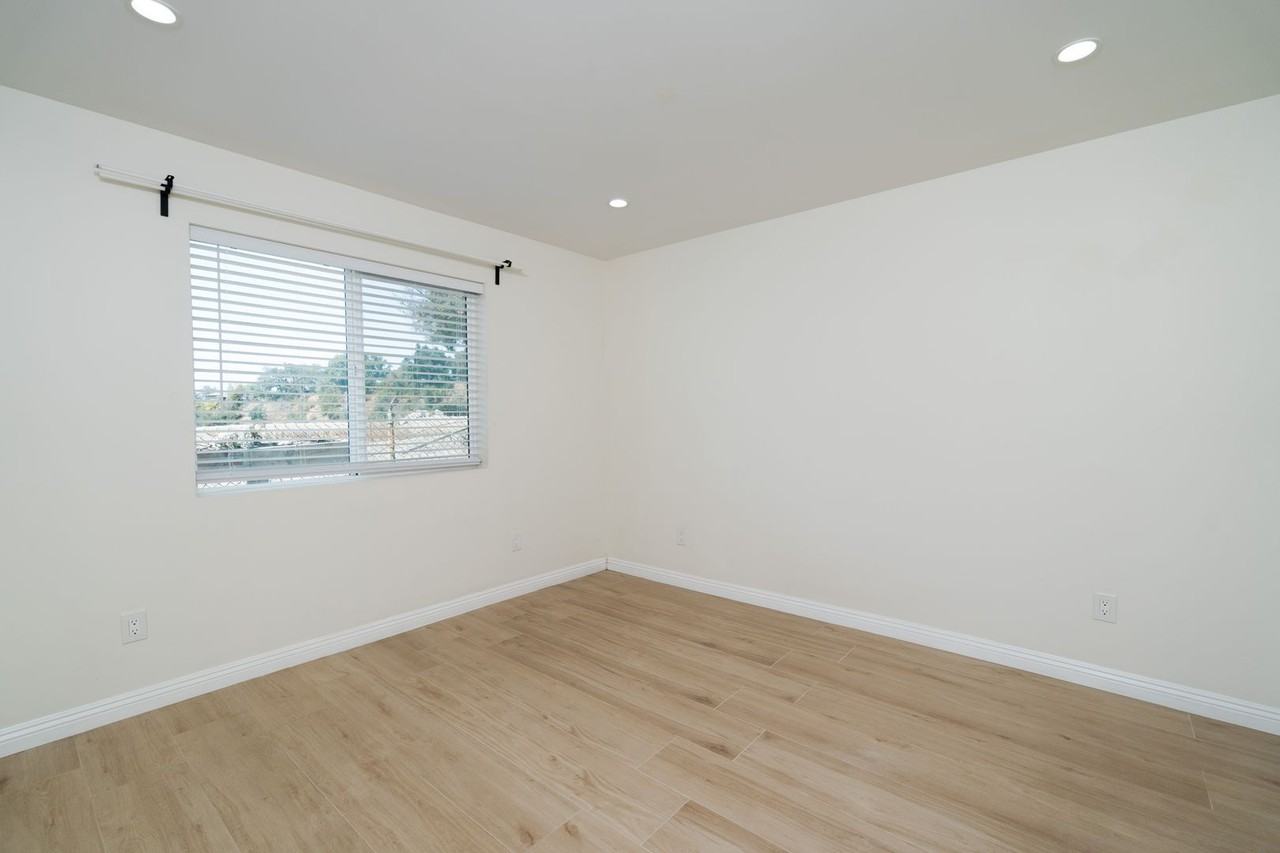 449 Norumbega Dr #1 - Photo 6 of 21