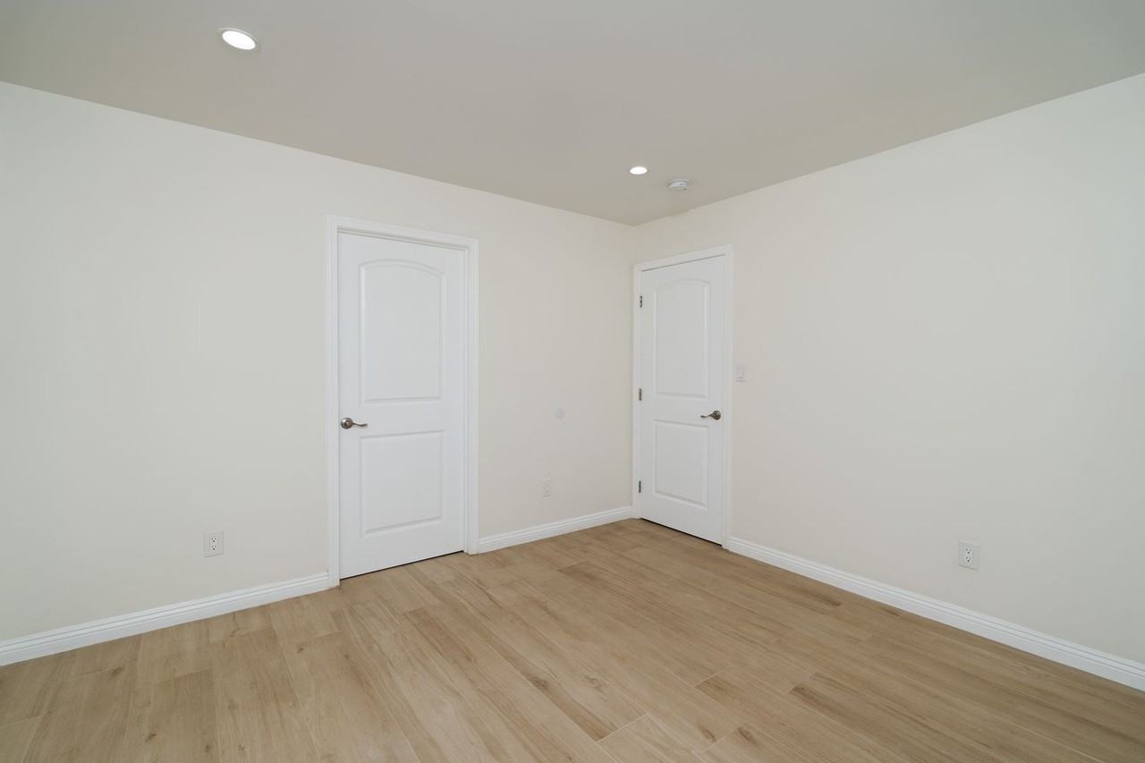 449 Norumbega Dr #1 - Photo 7 of 21