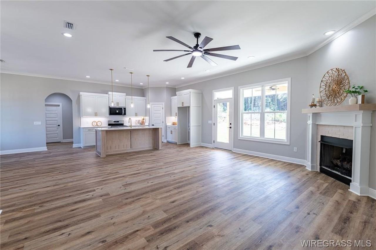 111 Mikala Ct - Photo 4 of 14