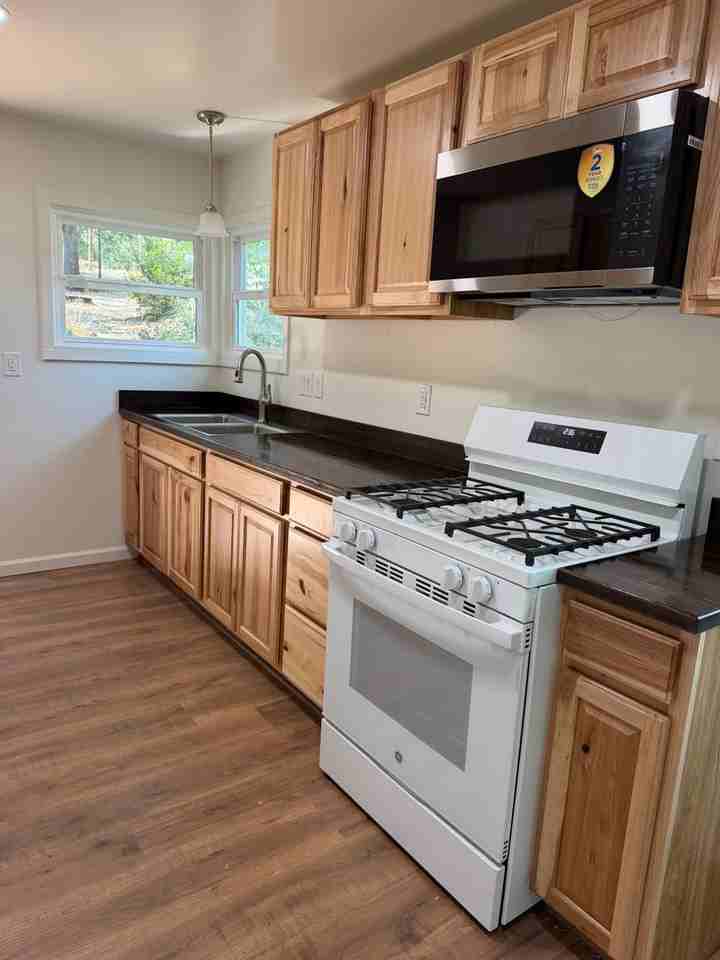 19576 Baumann Rd - Photo 7 of 14
