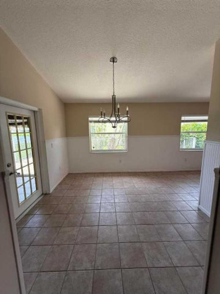 5140 Marla Dr - Photo 6 of 15