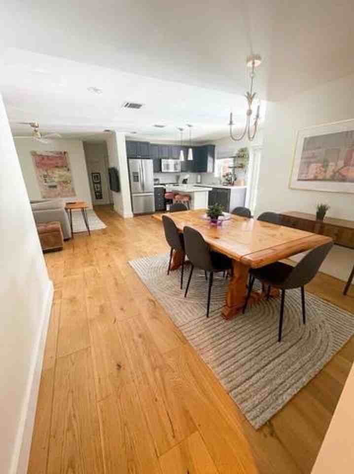 336 Ne 28th Ter - Photo 5 of 20