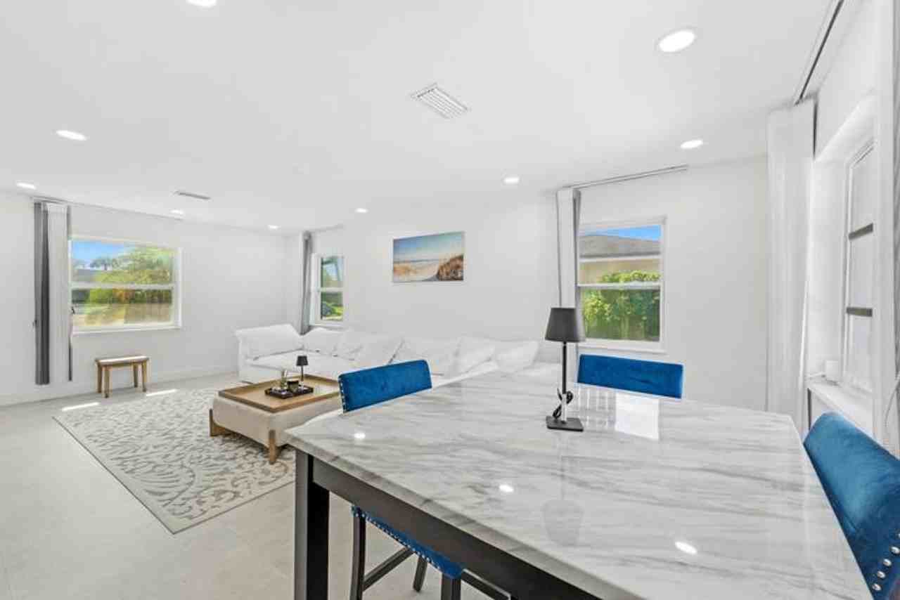 245 Sandpiper Ave - Photo 6 of 18