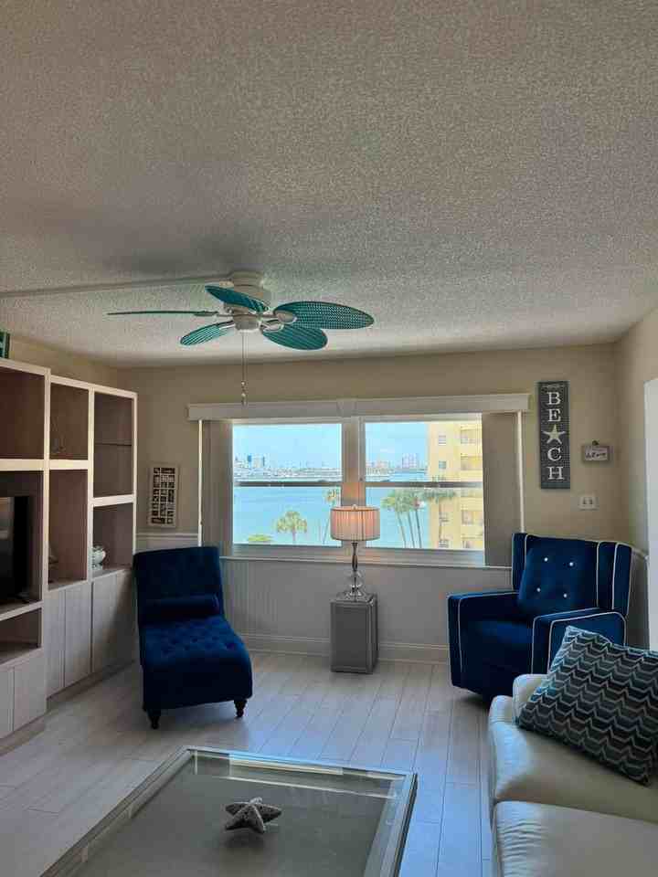 4550 Cove Cir #507 - Photo 2 of 18