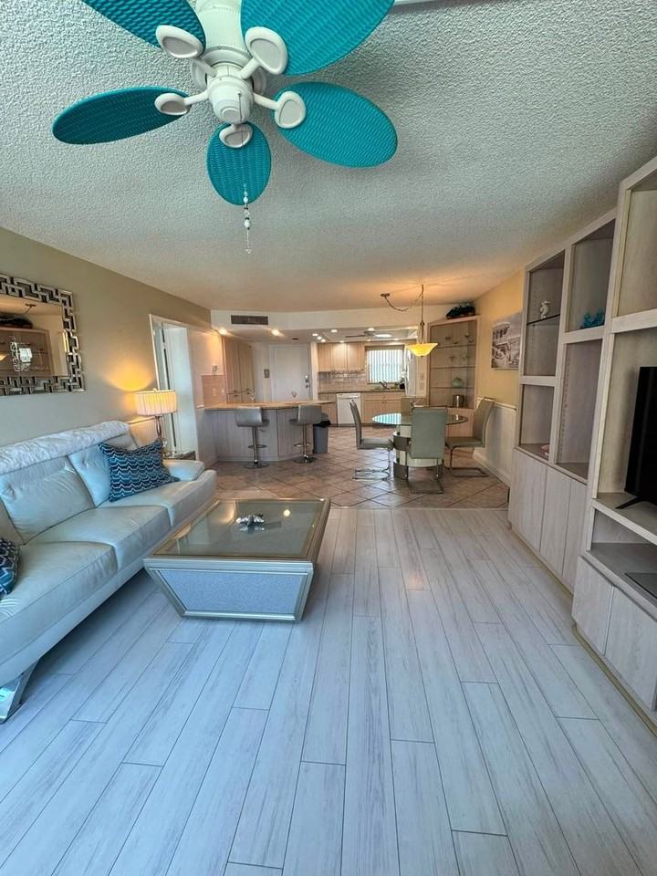 4550 Cove Cir #507 - Photo 5 of 18