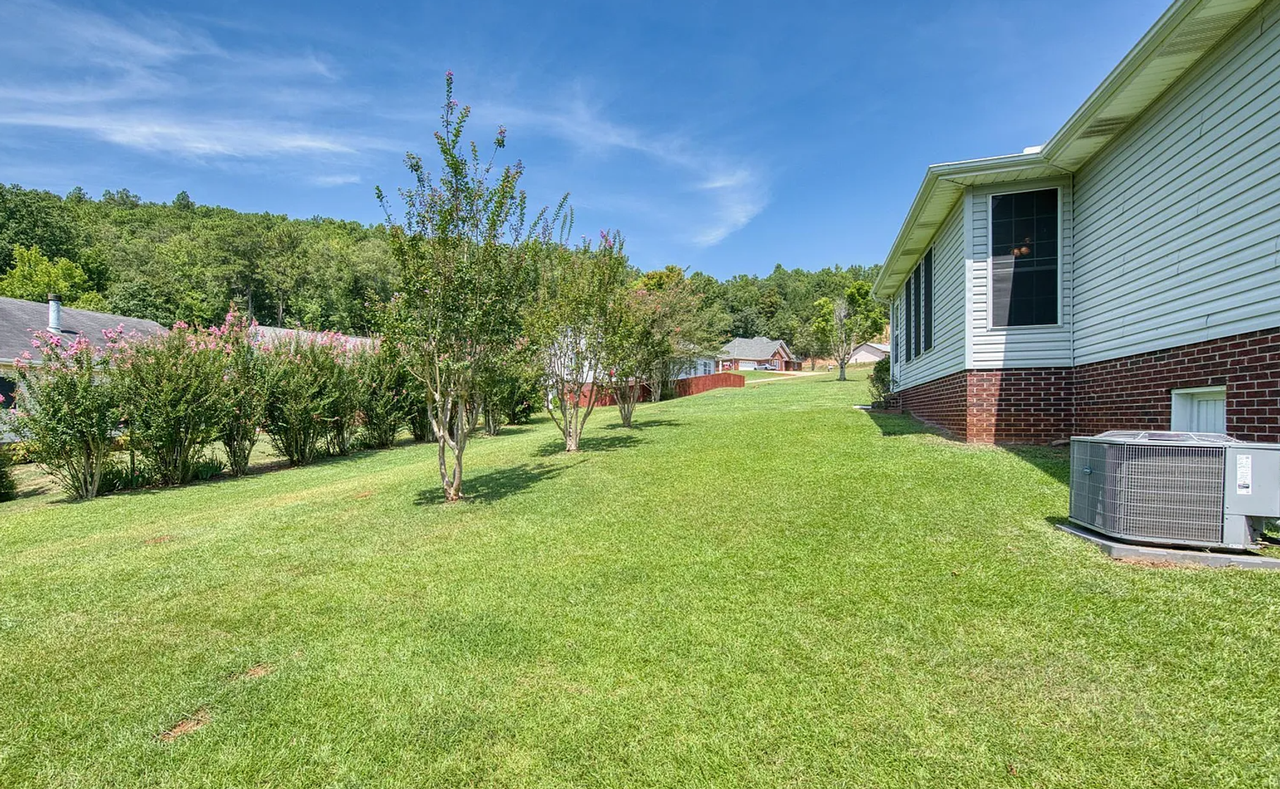 2706 Martha Brooks Ln - Photo 4 of 22