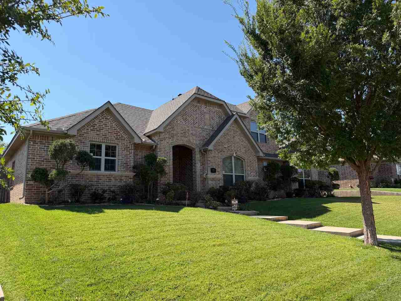6502 Isabella Dr - Photo 3 of 36