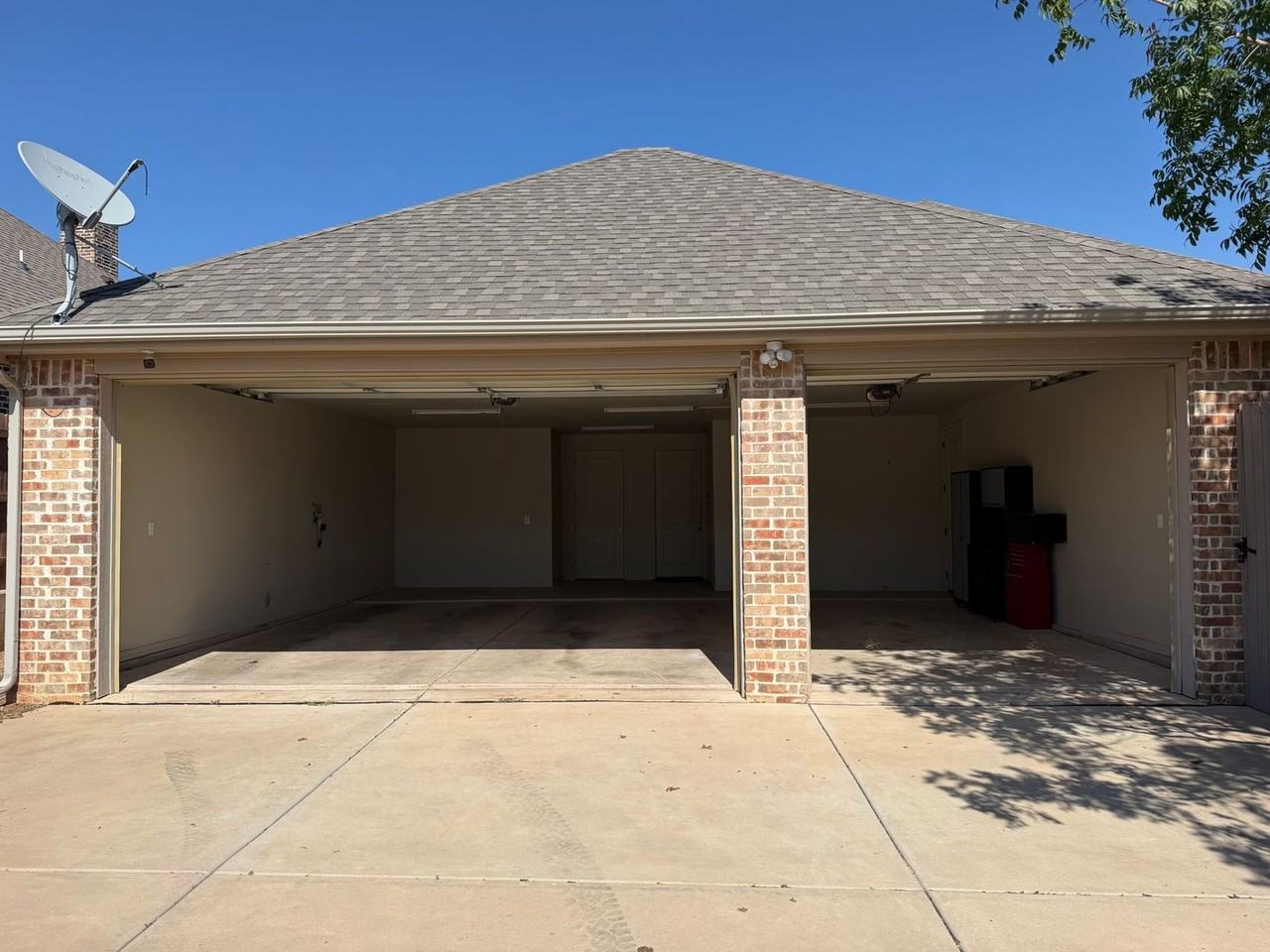 6502 Isabella Dr - Photo 4 of 36