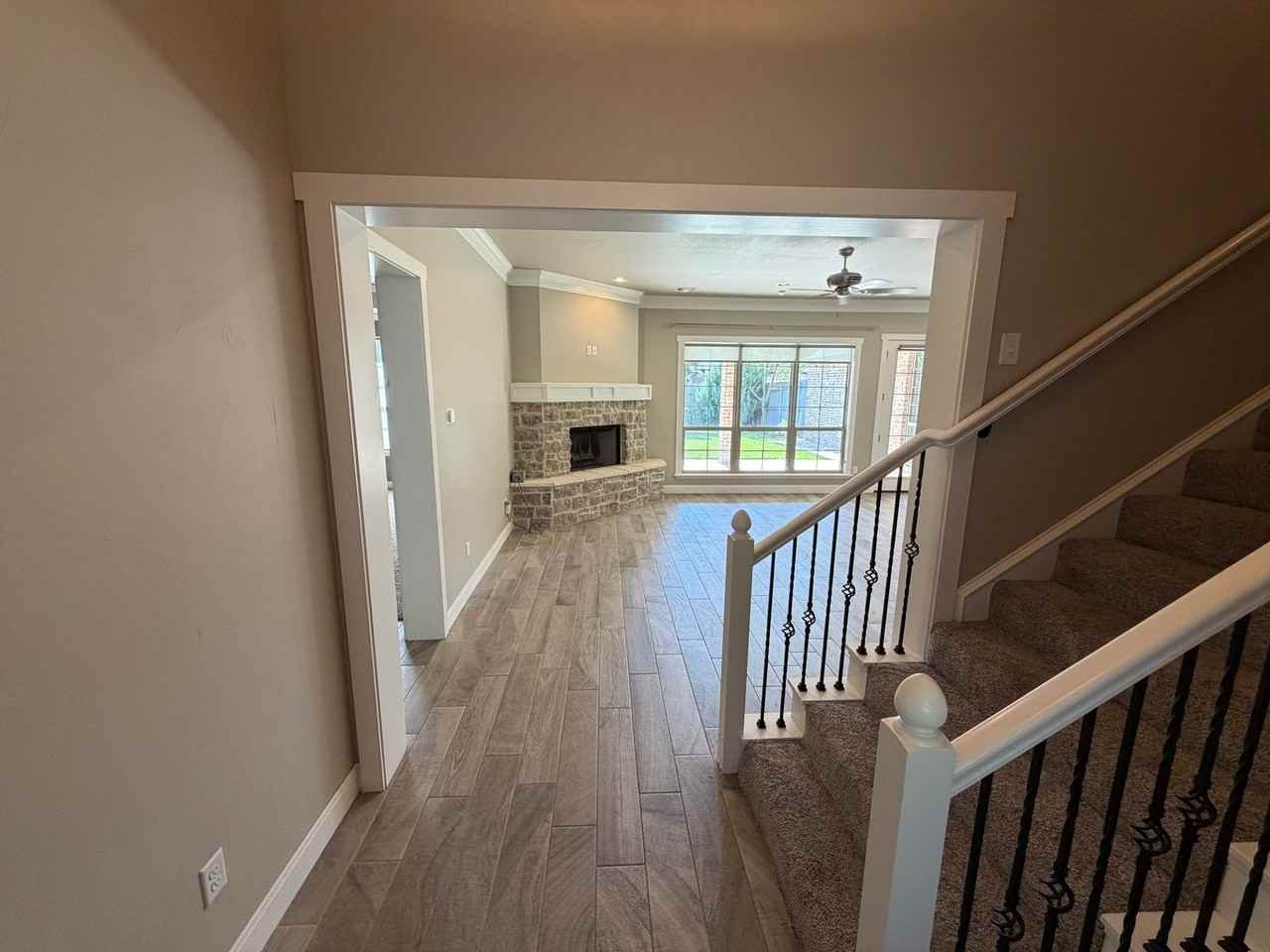 6502 Isabella Dr - Photo 6 of 36