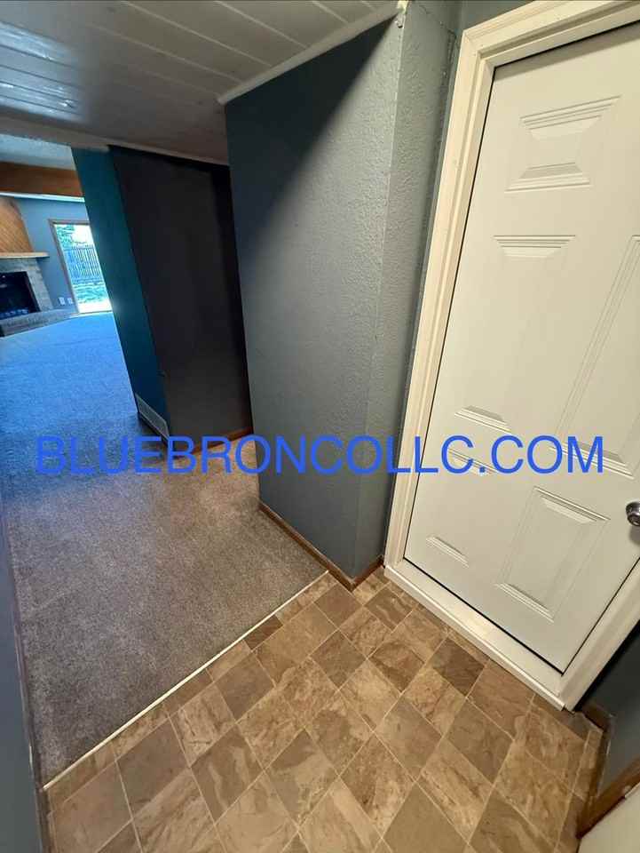 101 Sw Oxford Pl - Photo 2 of 11