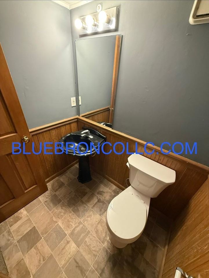 101 Sw Oxford Pl - Photo 3 of 11