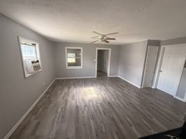 featured image of 1418 Woodlawn Avenue