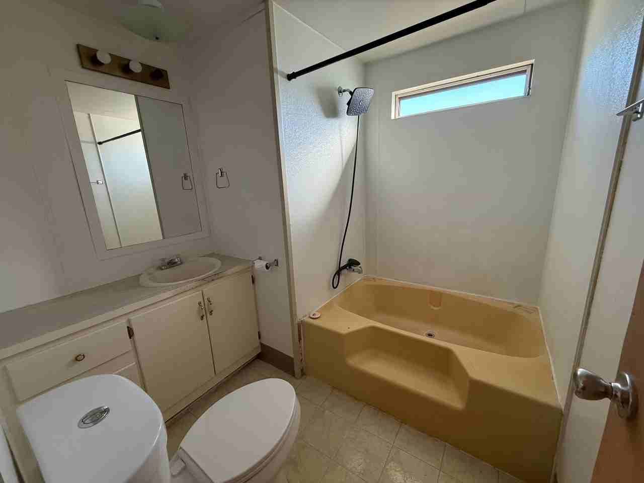 1652 E Gran Circulo - Photo 7 of 13