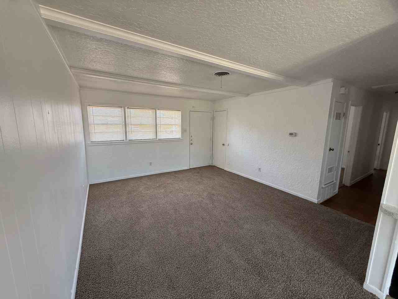 5311 33rd St - Photo 2 of 9