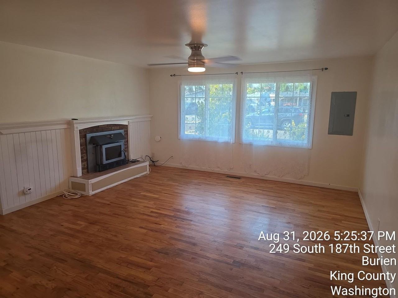 249 S 187th St - Photo 2 of 17