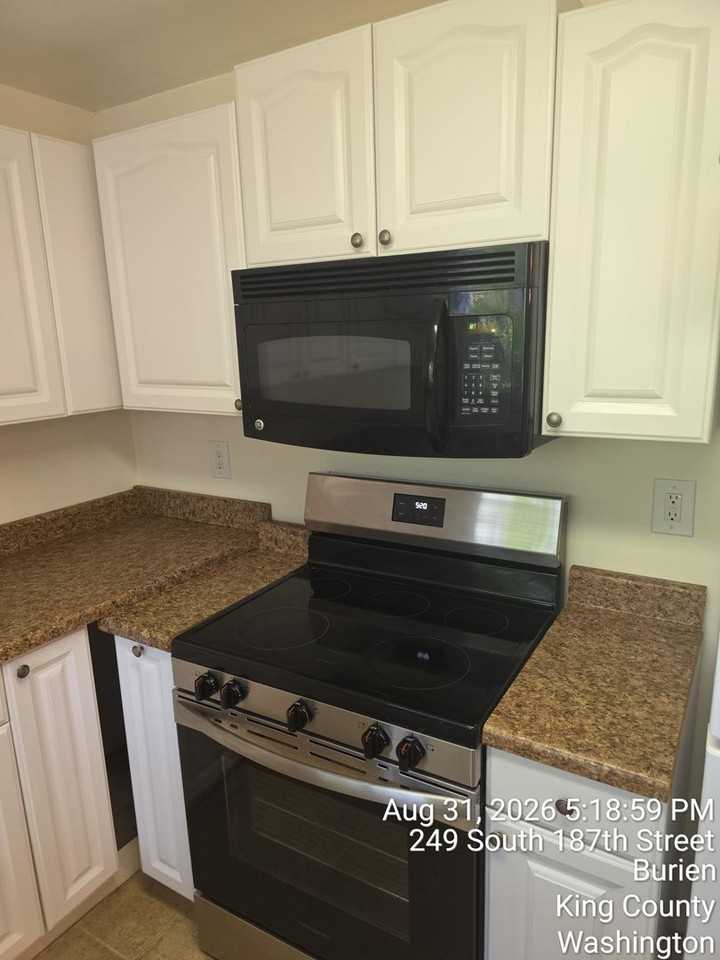 249 S 187th St - Photo 5 of 17