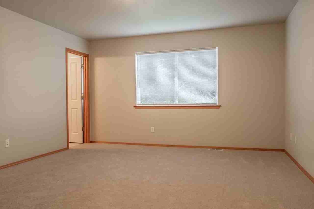 8004 Soper Hill Rd - Photo 4 of 10