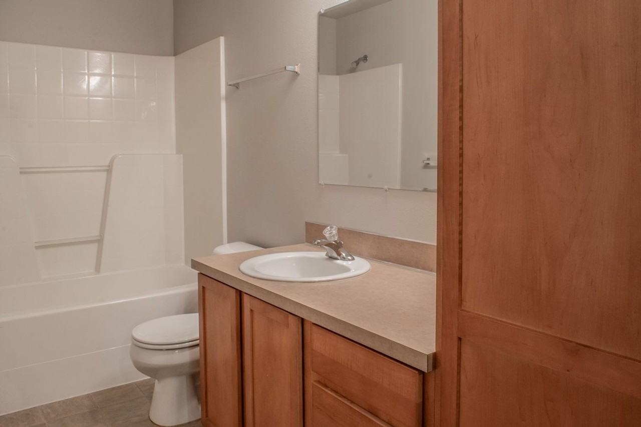 8004 Soper Hill Rd - Photo 5 of 10