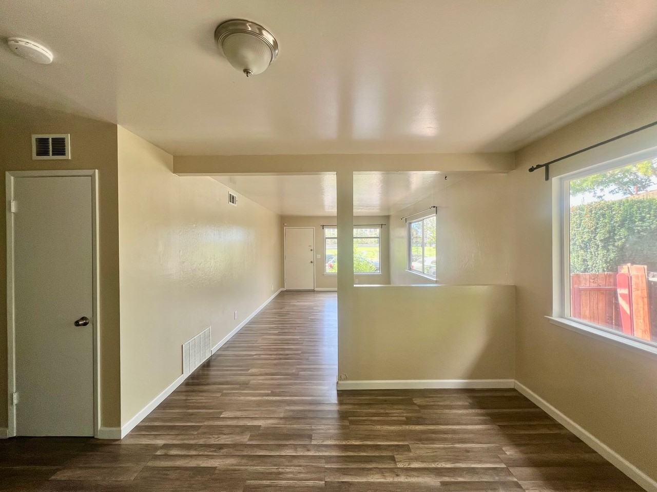 2541 Monticello Way - Photo 3 of 13