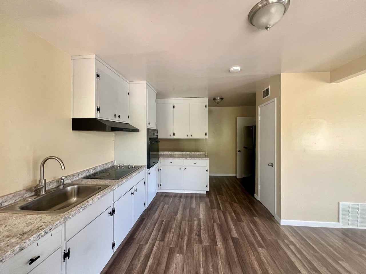 2541 Monticello Way - Photo 5 of 13