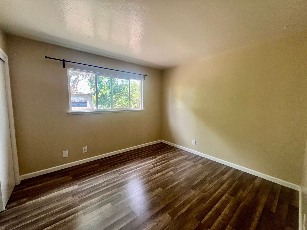 2541 Monticello Way - Photo 7 of 13