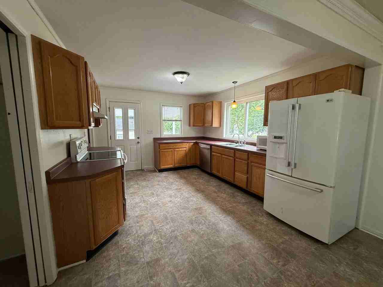 700 N Kettner Dr - Photo 5 of 16