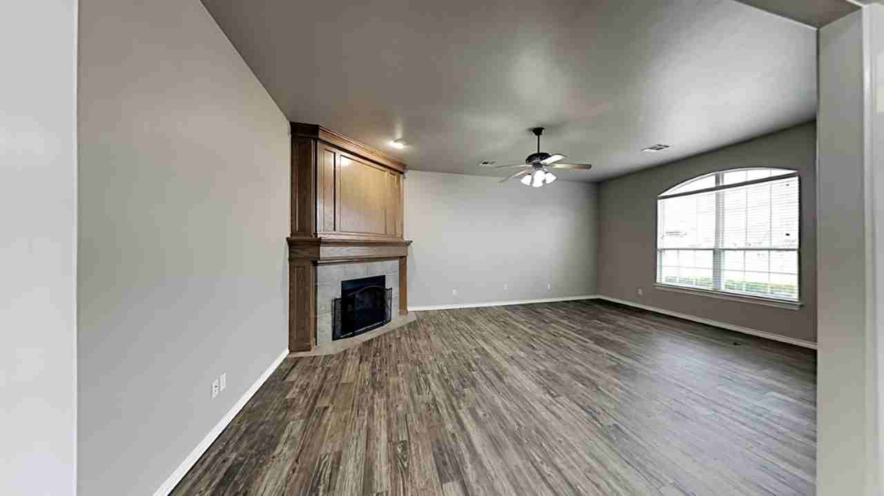 11733 Cherry Point Ln - Photo 5 of 25