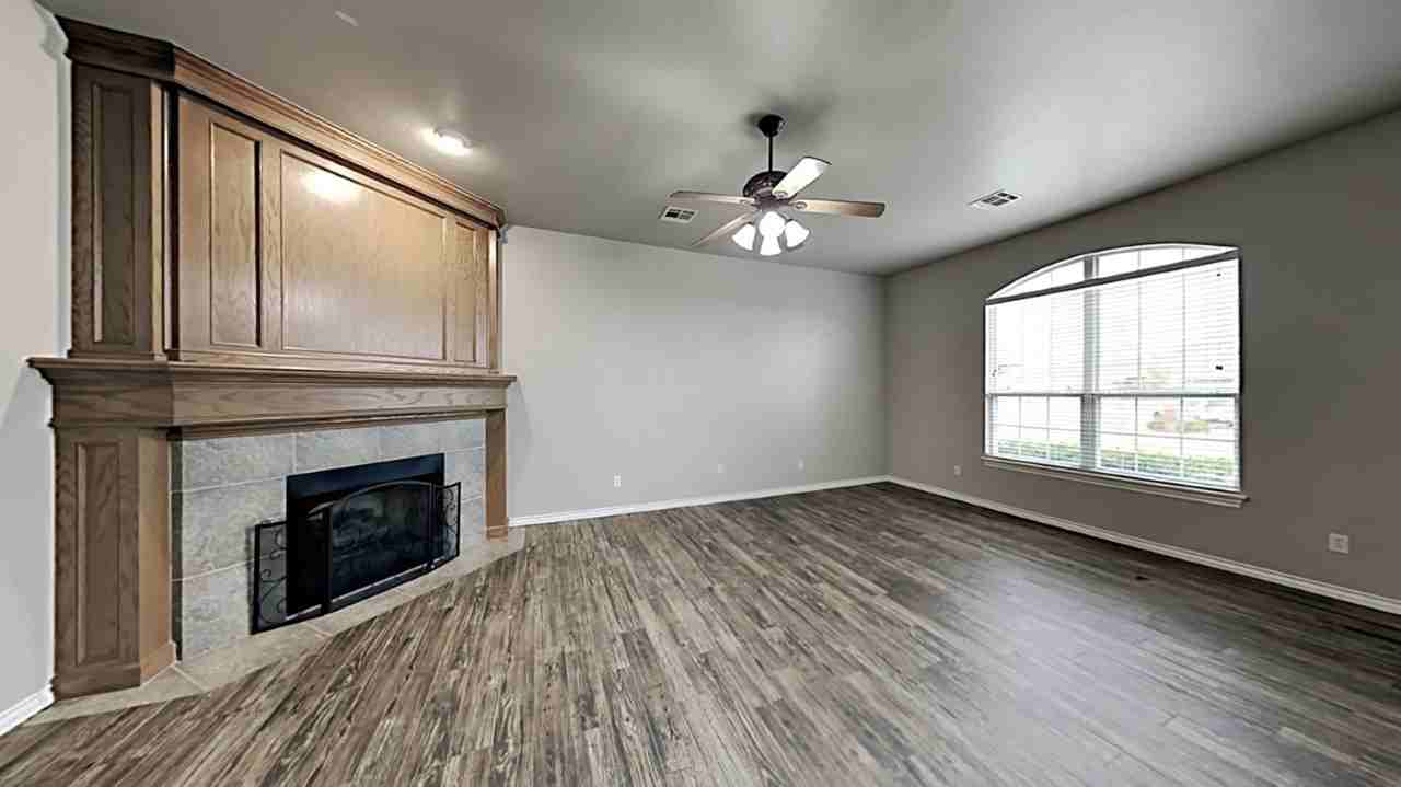 11733 Cherry Point Ln - Photo 6 of 25