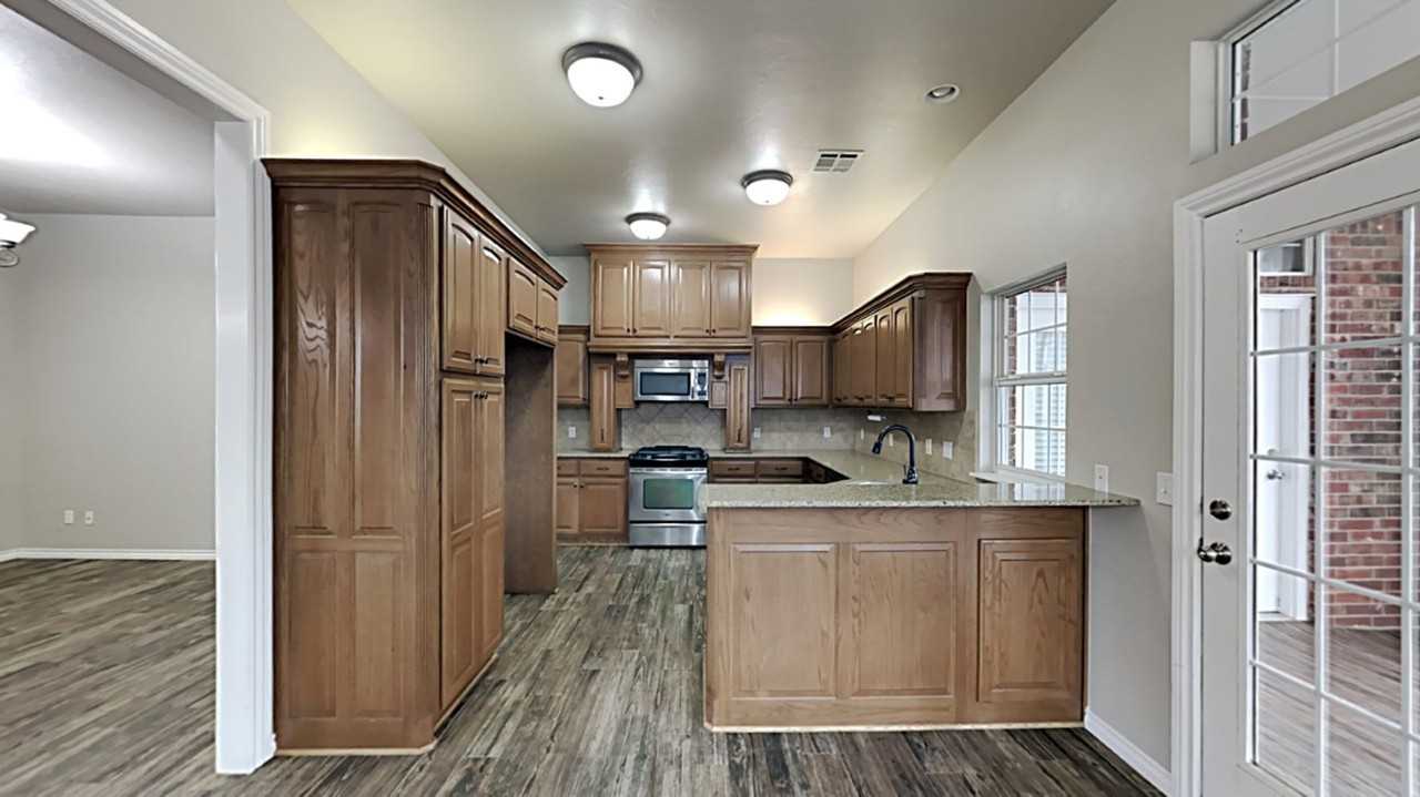 11733 Cherry Point Ln - Photo 7 of 25