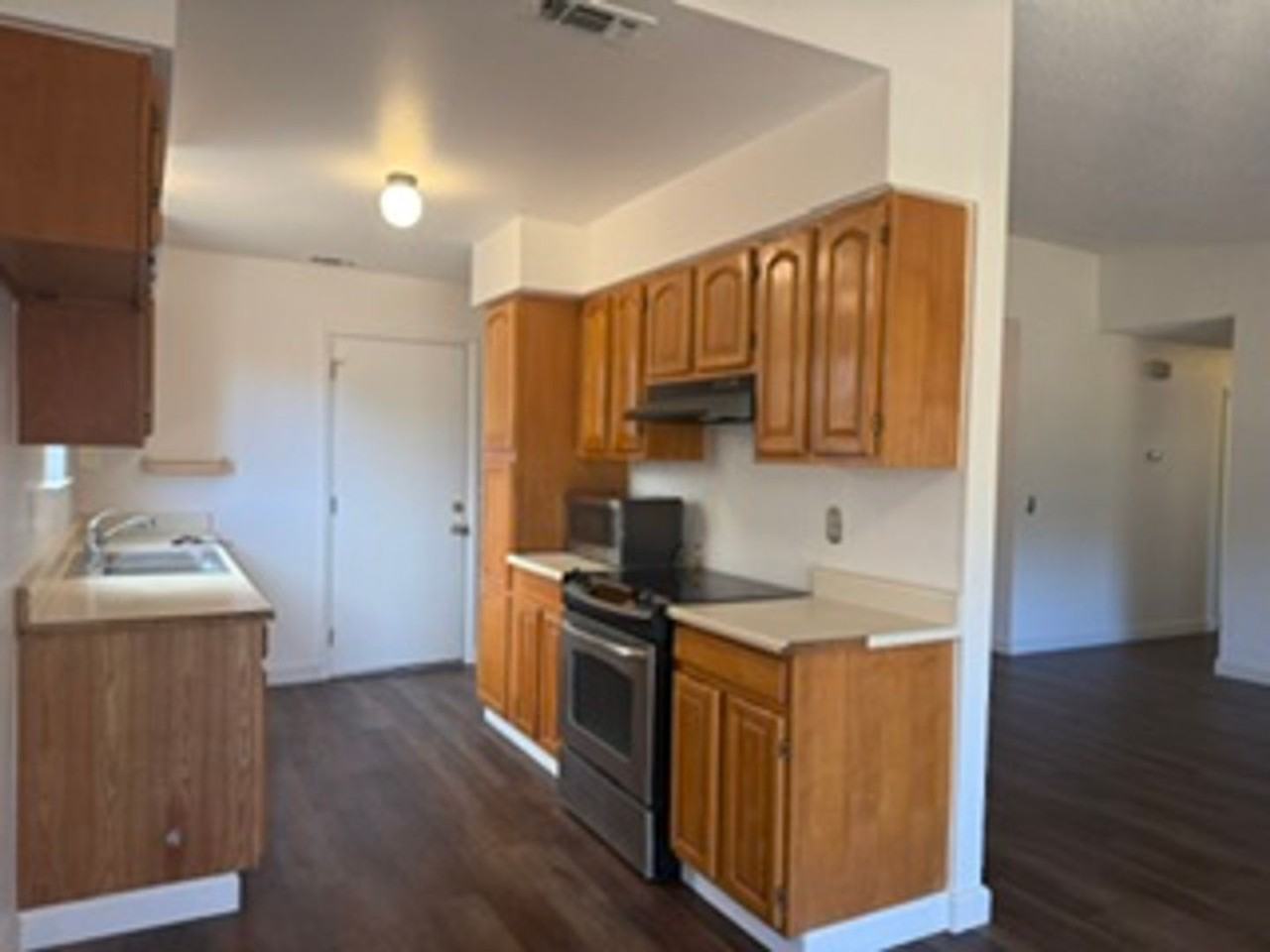 509 Gregory Dr - Photo 6 of 10