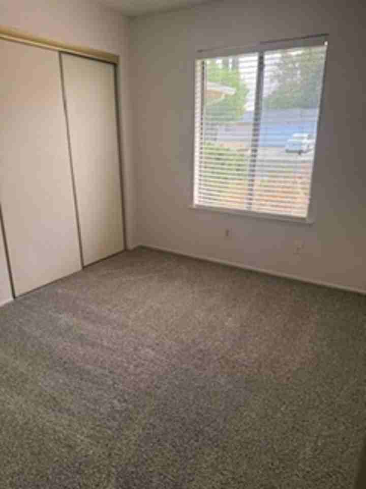 509 Gregory Dr - Photo 7 of 10