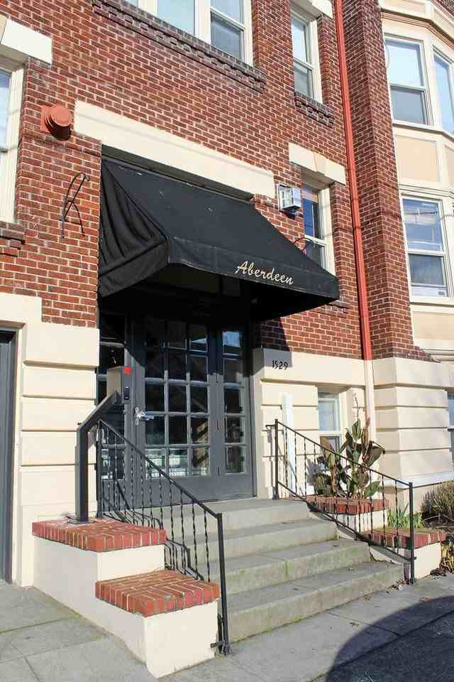 1529 Se Hawthorne Blvd #201 - Photo 4 of 24