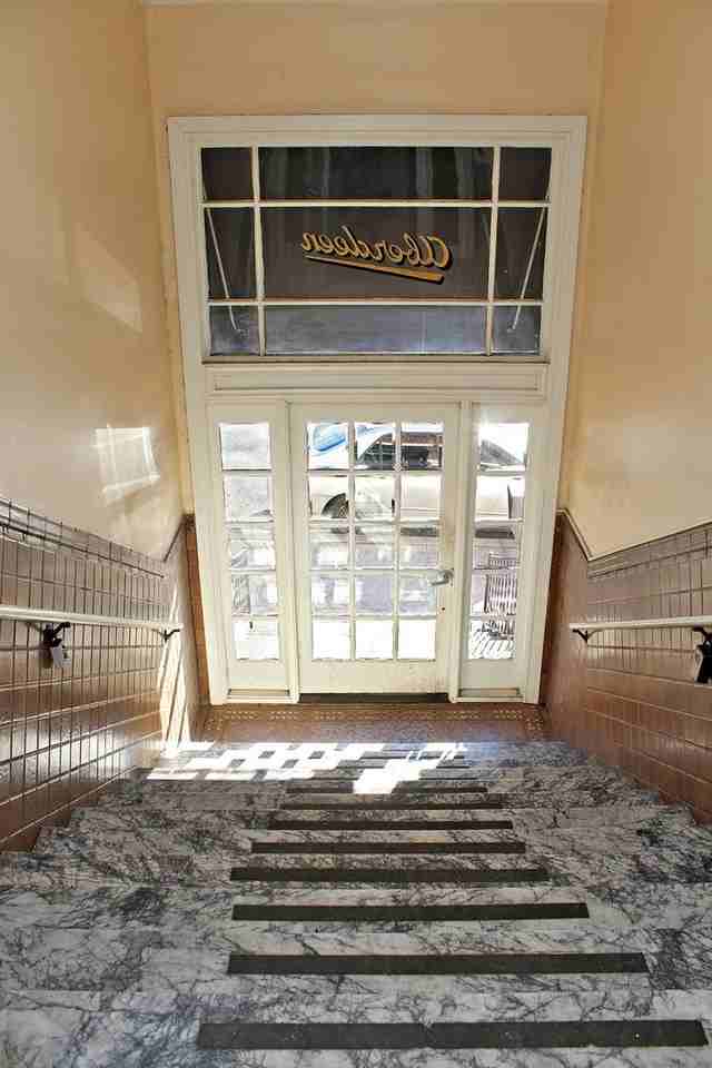 1529 Se Hawthorne Blvd #201 - Photo 5 of 24